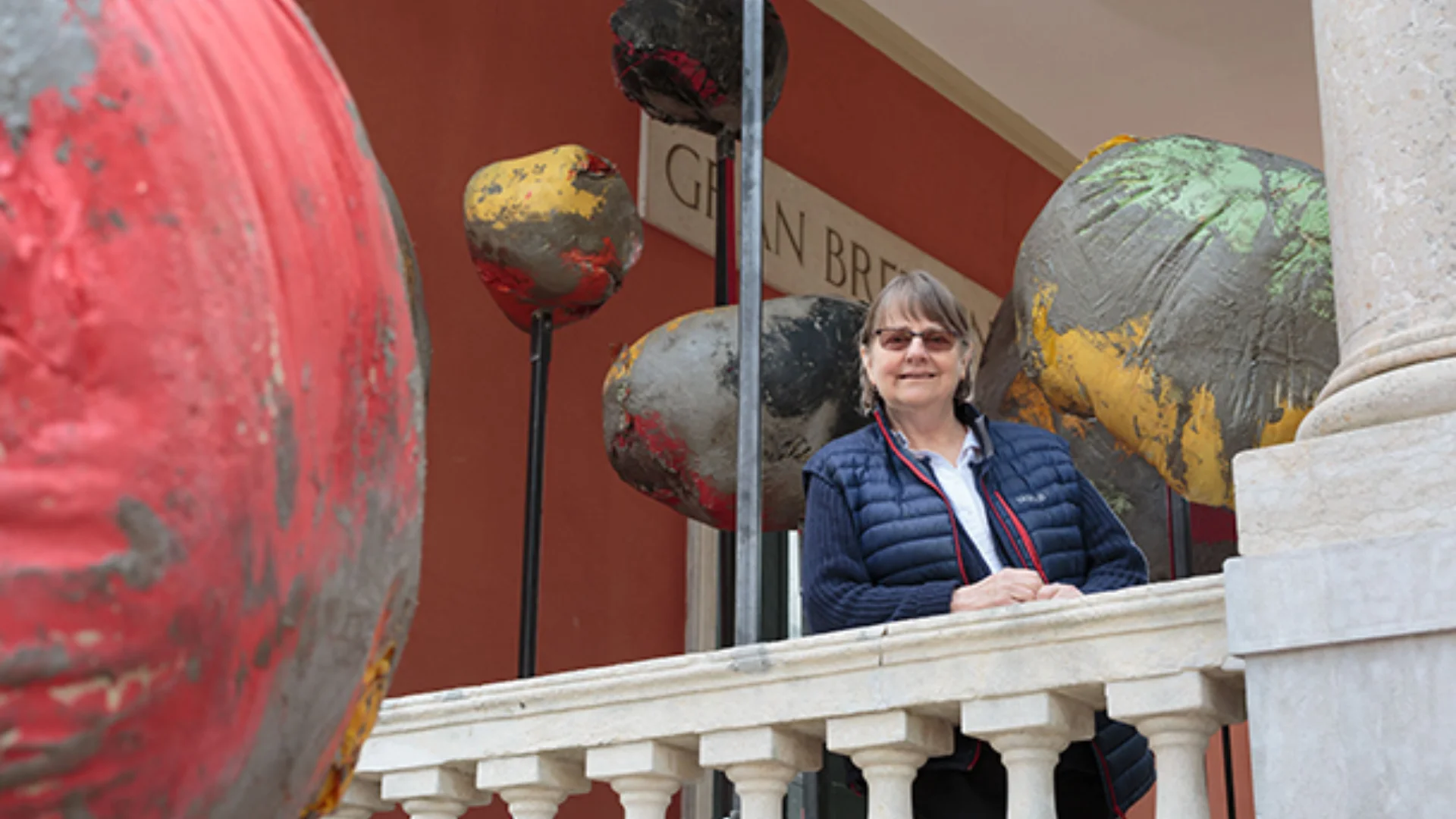 Photo of the artist Phyllida Barlow