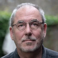 Front facing image of Neil Burgess